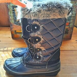 Khombu Boots, Women Size 10, Waterproof Winter Duck Boots, Black Gray, Faux Fur